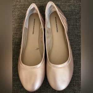 Women’s Flat Shoes